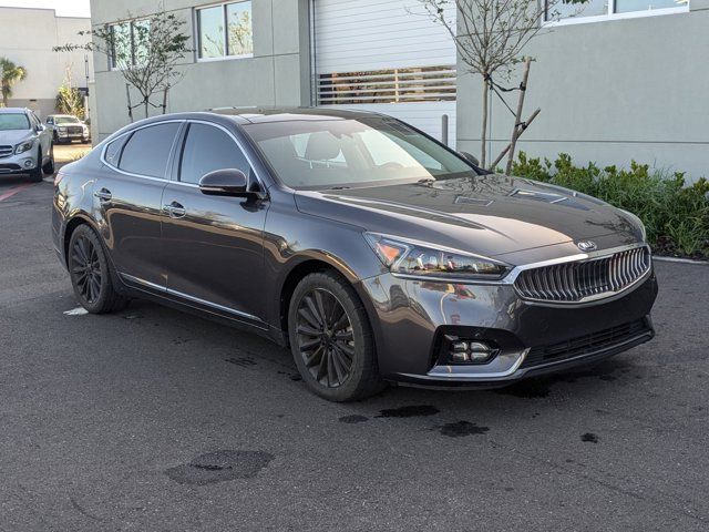 2017 Kia Cadenza Technology