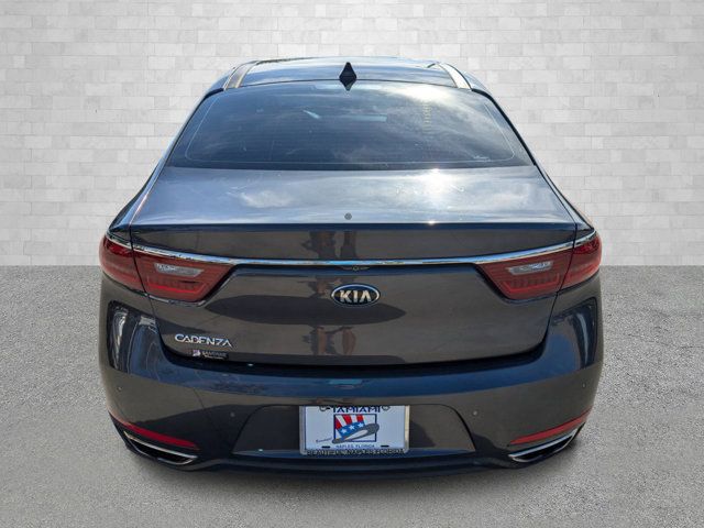 2017 Kia Cadenza Technology