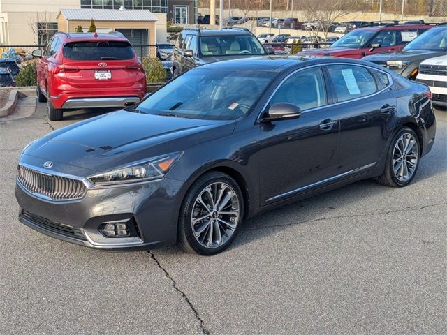 2017 Kia Cadenza Technology