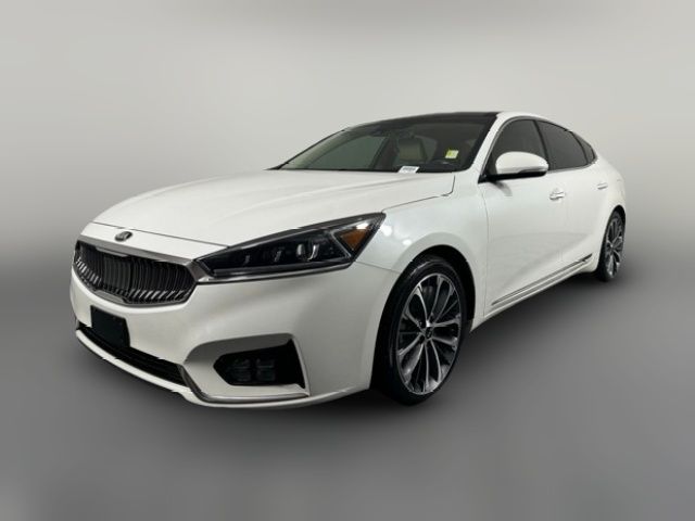 2017 Kia Cadenza Technology