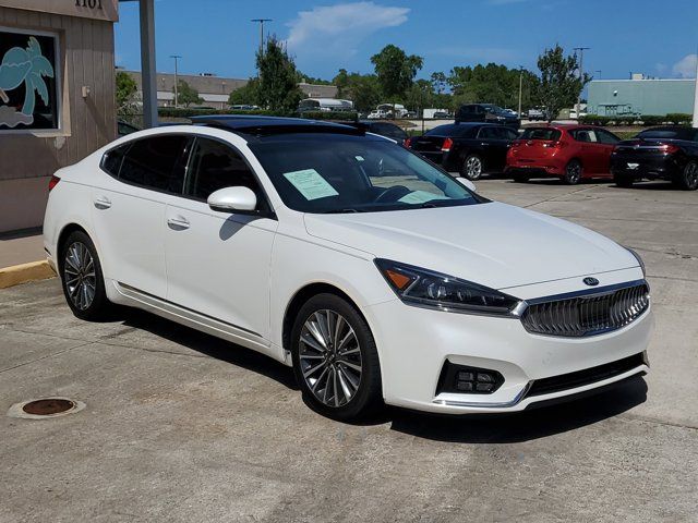 2017 Kia Cadenza Technology