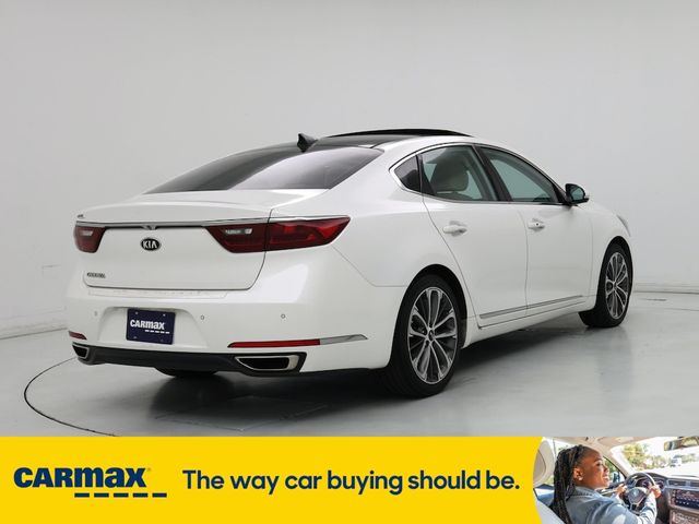 2017 Kia Cadenza Technology