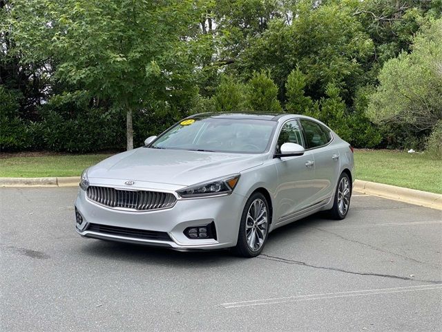 2017 Kia Cadenza Technology