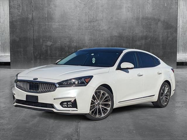 2017 Kia Cadenza Technology