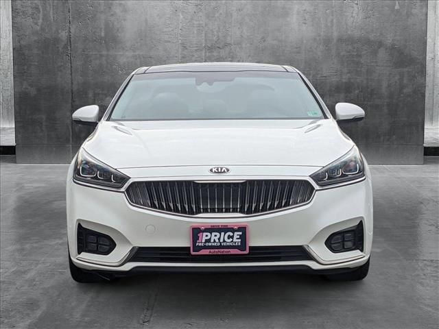 2017 Kia Cadenza Technology