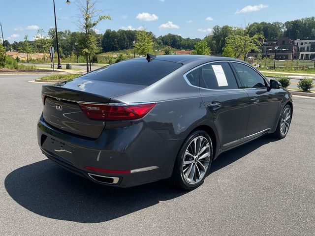 2017 Kia Cadenza Technology