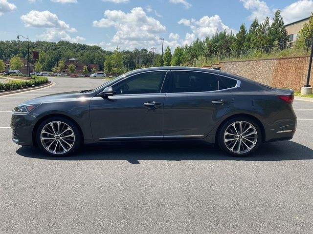 2017 Kia Cadenza Technology