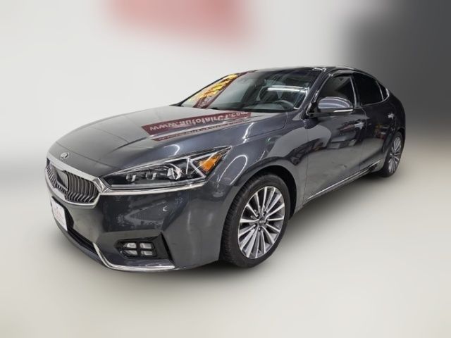 2017 Kia Cadenza Technology