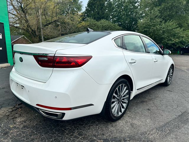 2017 Kia Cadenza Technology