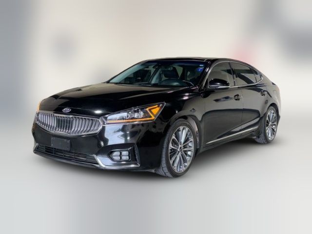 2017 Kia Cadenza Technology