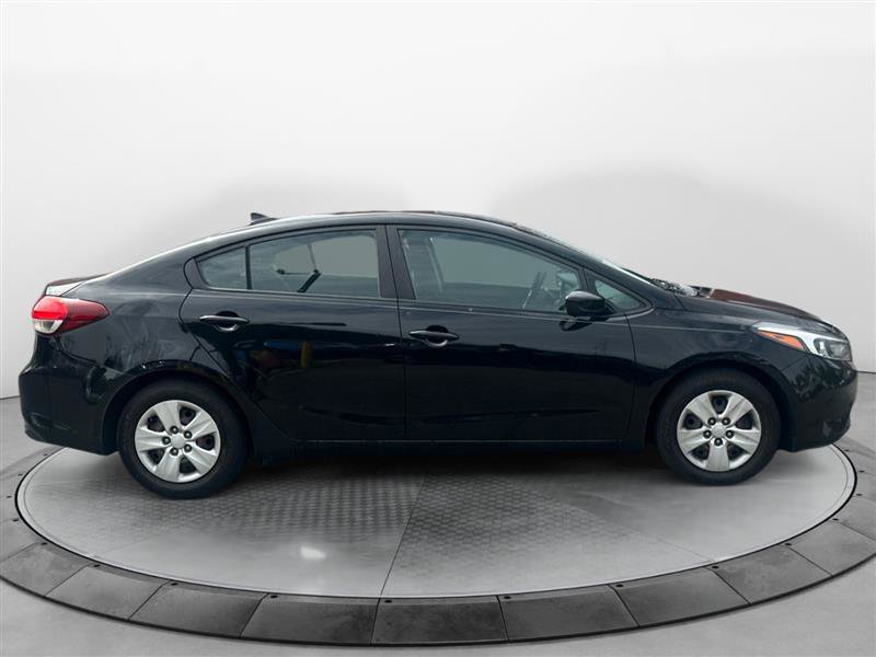 Vehicle image 6 of 14