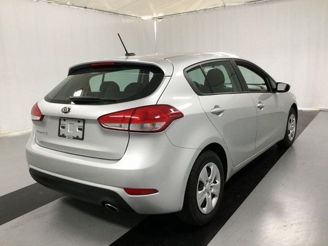 2017 Kia Forte5 LX