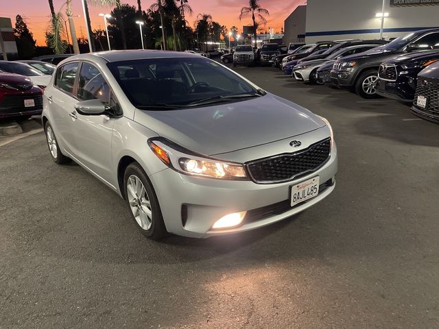 2017 Kia Forte5 LX