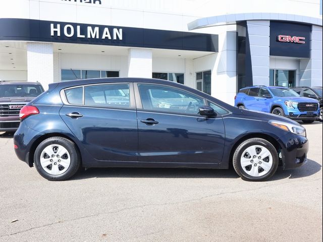 2017 Kia Forte5 LX