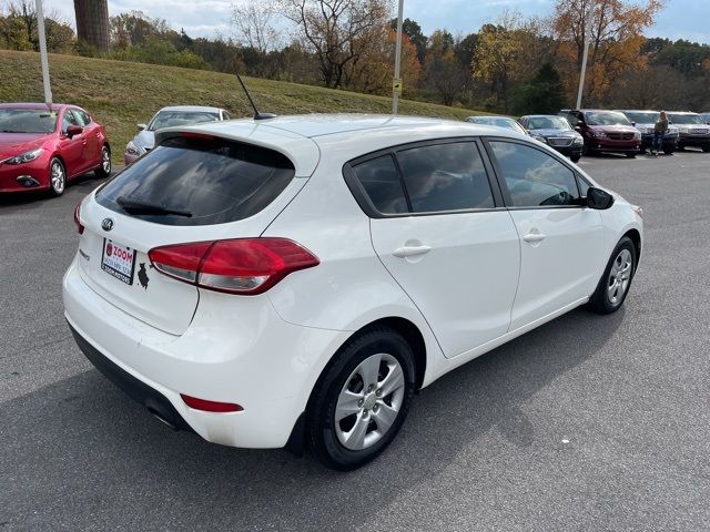 2017 Kia Forte5 LX