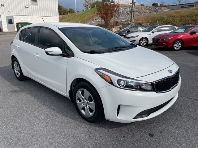 2017 Kia Forte5 LX