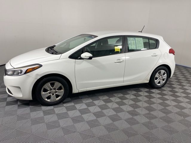 2017 Kia Forte5 LX