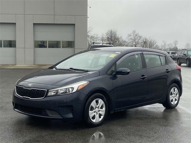 2017 Kia Forte5 LX