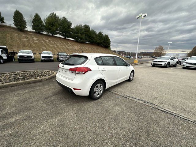 2017 Kia Forte5 LX