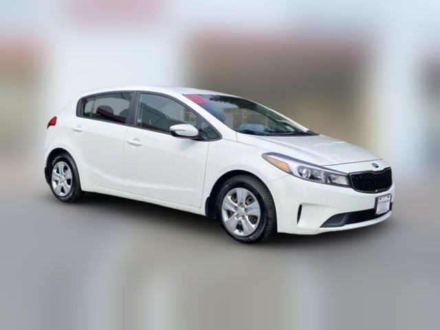 2017 Kia Forte5 LX