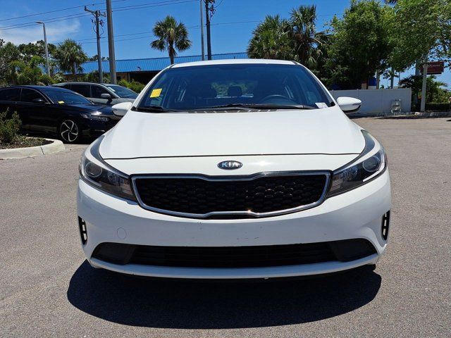 2017 Kia Forte5 LX