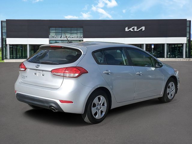 2017 Kia Forte5 LX