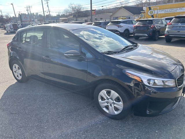 2017 Kia Forte5 LX