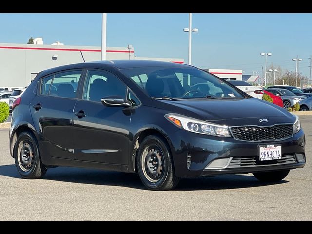 2017 Kia Forte5 LX