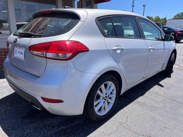 2017 Kia Forte5 LX