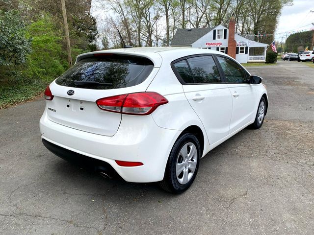2017 Kia Forte5 LX