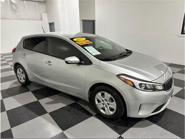 2017 Kia Forte5 LX