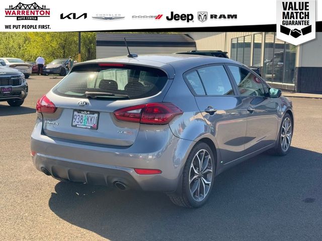 2017 Kia Forte5 SX