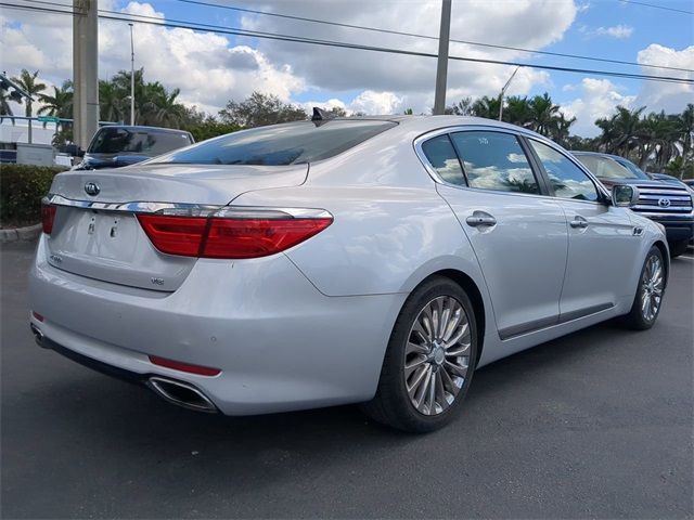 2017 Kia K900 Luxury