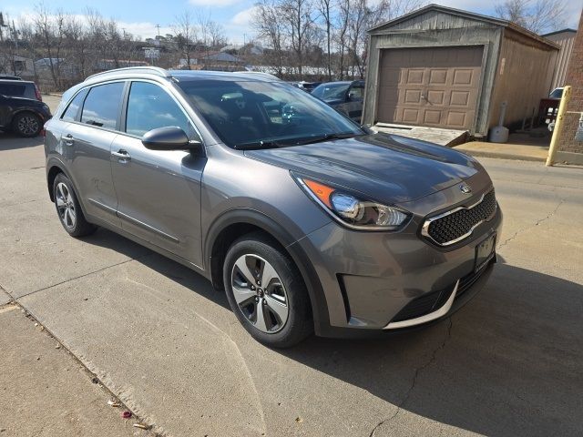 2017 Kia Niro LX