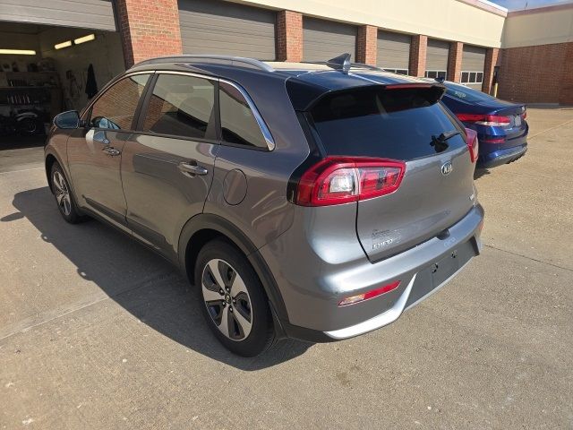 2017 Kia Niro LX