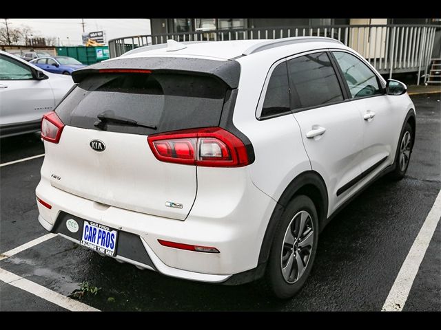 2017 Kia Niro LX