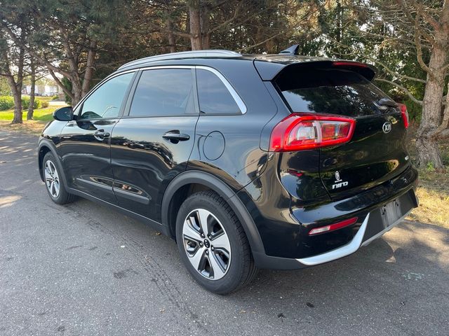 2017 Kia Niro LX