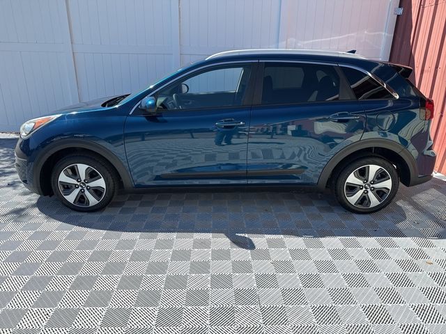 2017 Kia Niro LX