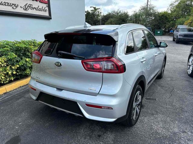 2017 Kia Niro LX