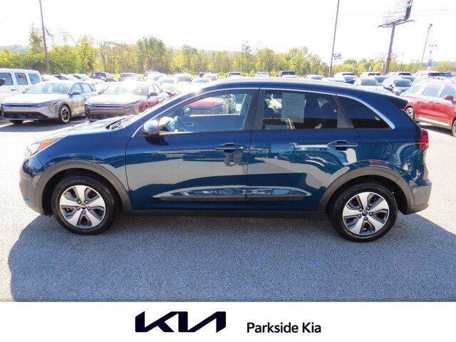 2017 Kia Niro LX