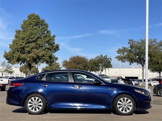 2017 Kia Optima LX