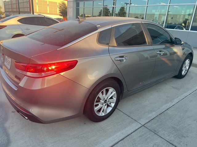 2017 Kia Optima LX