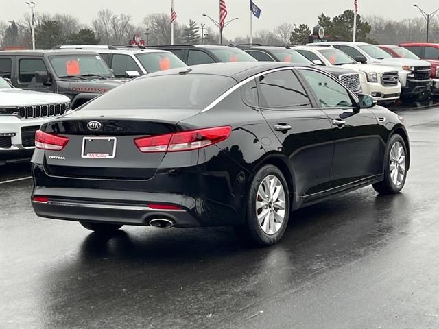 2017 Kia Optima LX