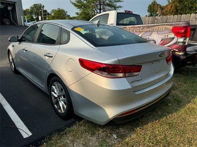 2017 Kia Optima LX