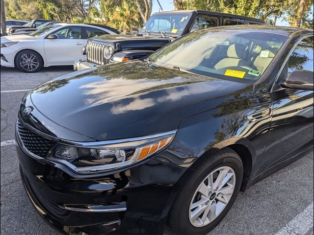 2017 Kia Optima LX