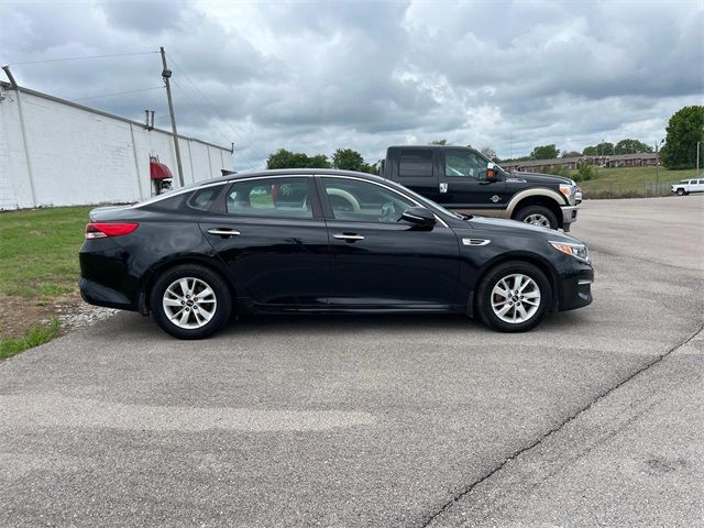 2017 Kia Optima LX