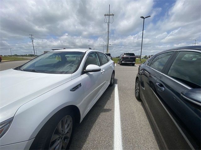 2017 Kia Optima LX