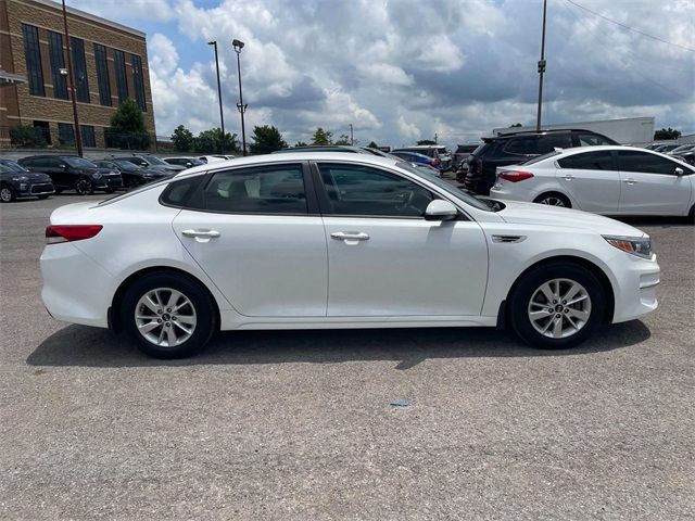 2017 Kia Optima LX
