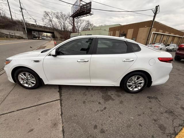 2017 Kia Optima LX