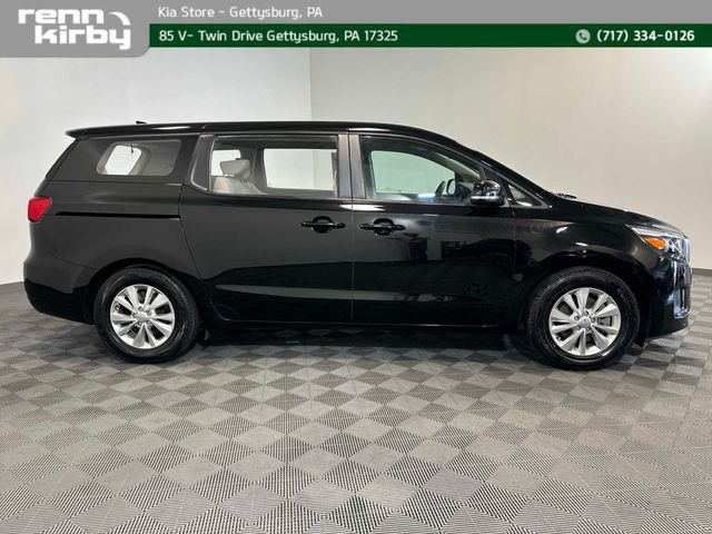 2017 Kia Sedona L